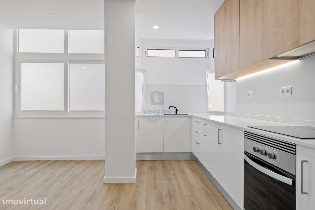 Apartamento T4 Remodelado – Conforto e Modernidade no Barreiro-5