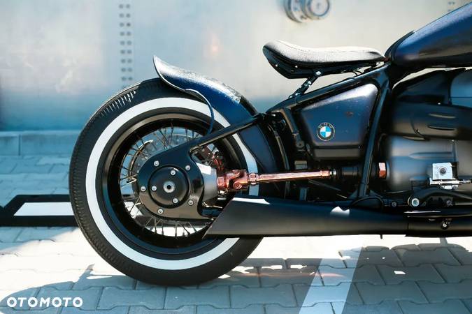 BMW R - 9