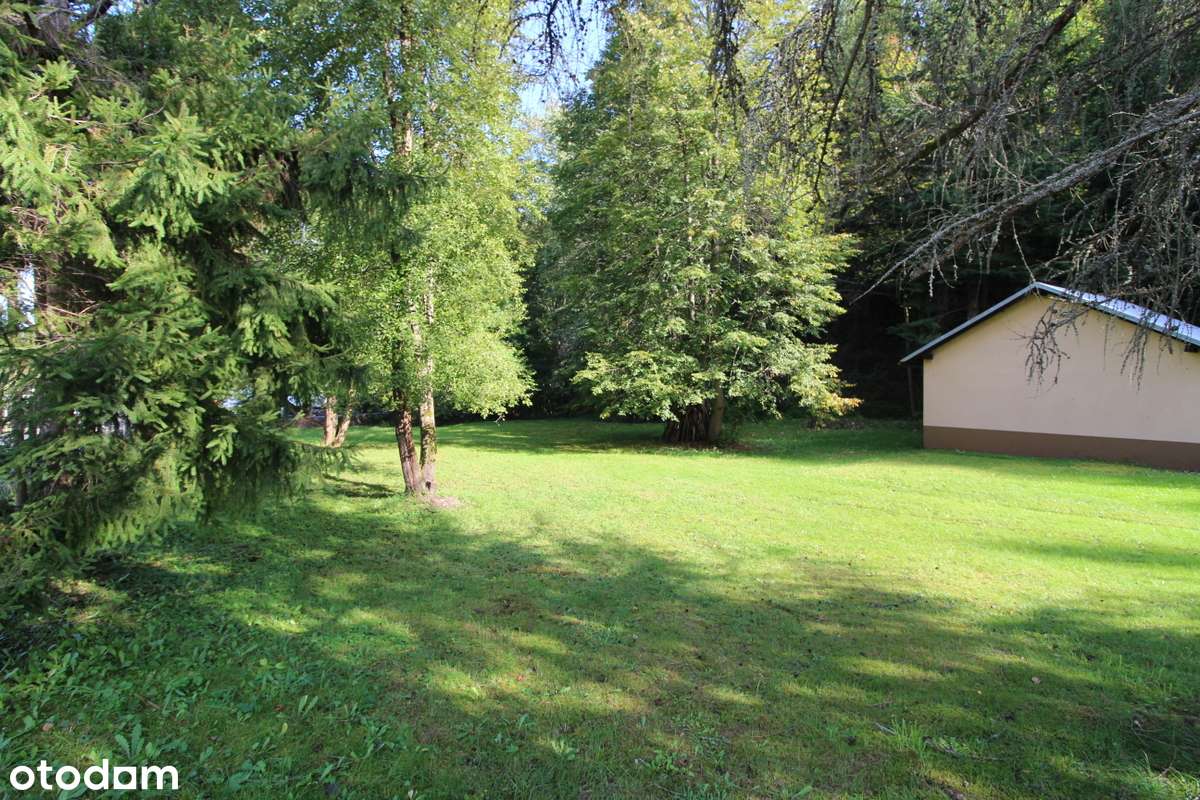 Duży budynek na 22 arowej działce-9