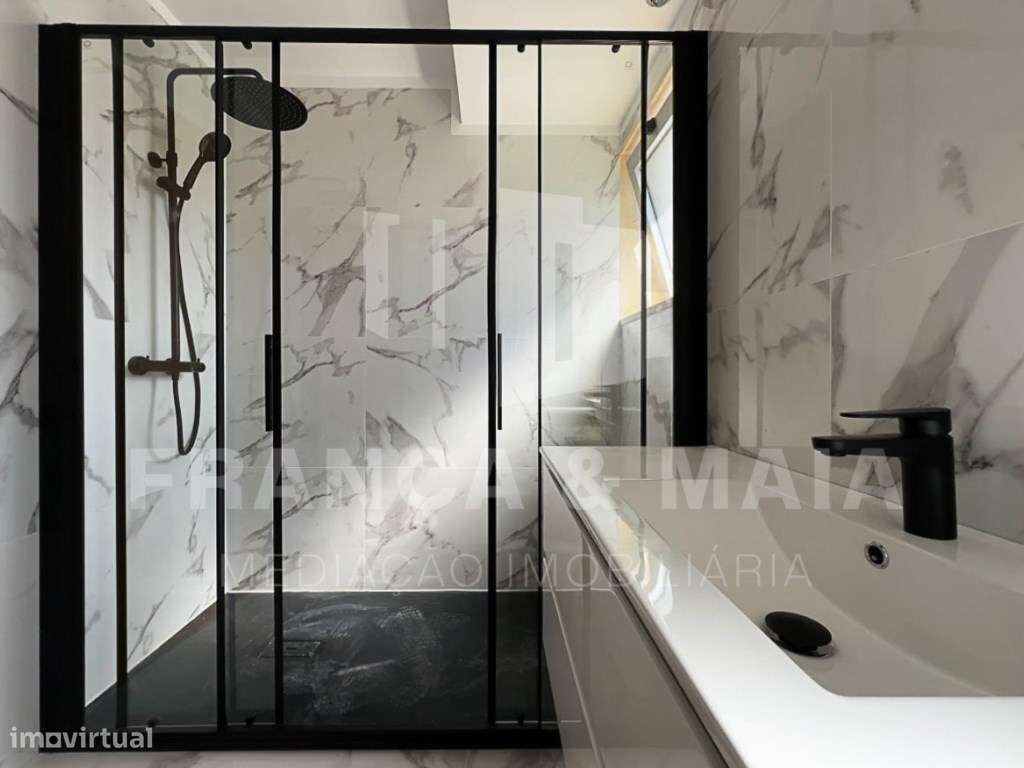 Moradia T3 Renovada com Áreas Excepcionais e Potencial até T5 em Pe...-28