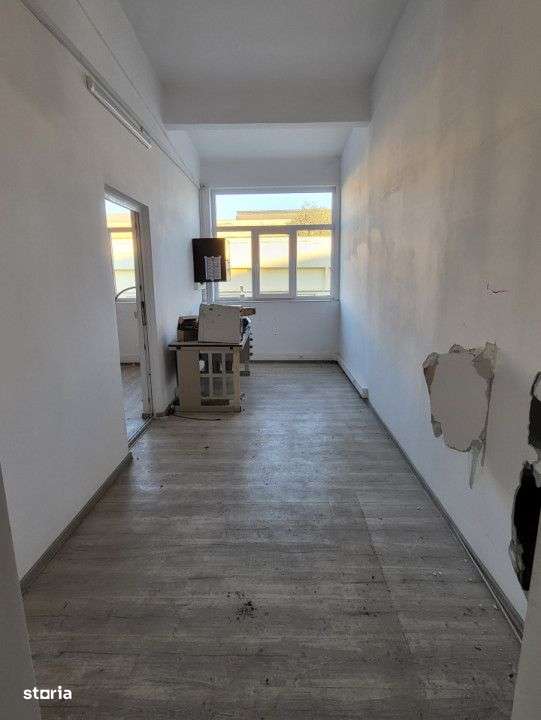 Spatiu Industrial, 500mp, access rampa, Dambul Rotund - Imagine principală: 3/8