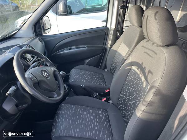 Opel COMBO LONGA  XL  1.6 105 CV - 10