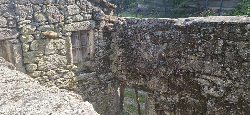 Terreno c/ Sequeira p/ Restauro  - Bouro Santa Marta-14