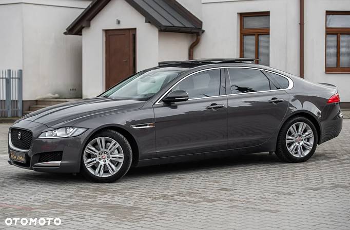 Jaguar XF 2.0 i4D Prestige - 7