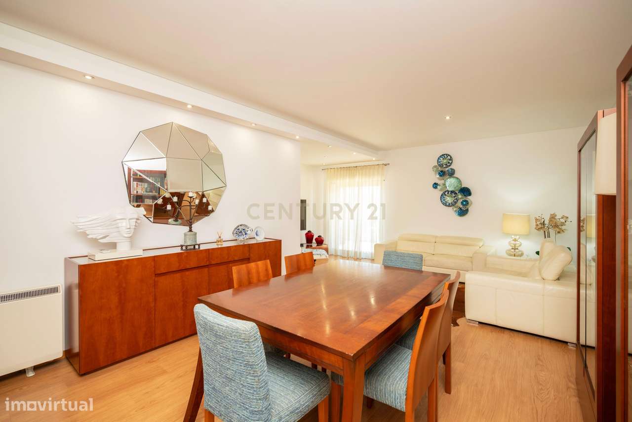 APARTAMENTO T4 DE SONHO NA AMORA | SEIXAL-3