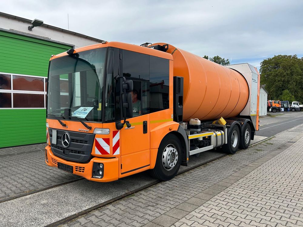 Mercedes-Benz Econic 2015