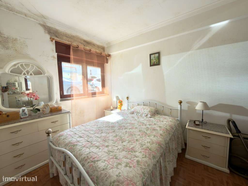 Apartamento T2 em Cascais com luz natural e excelentes acessos para...-7