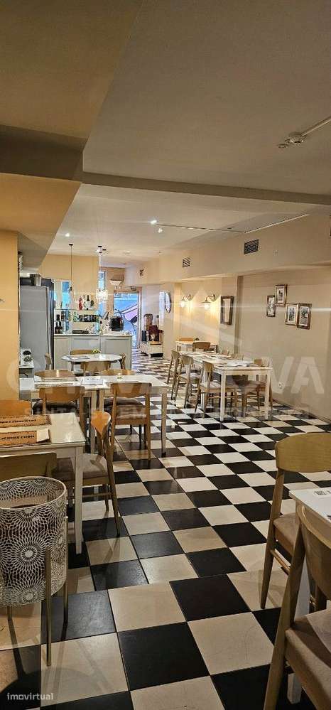 Trespasse de restaurante com esplanada na Rua de Cedofeita - Grande imagem: 3/16