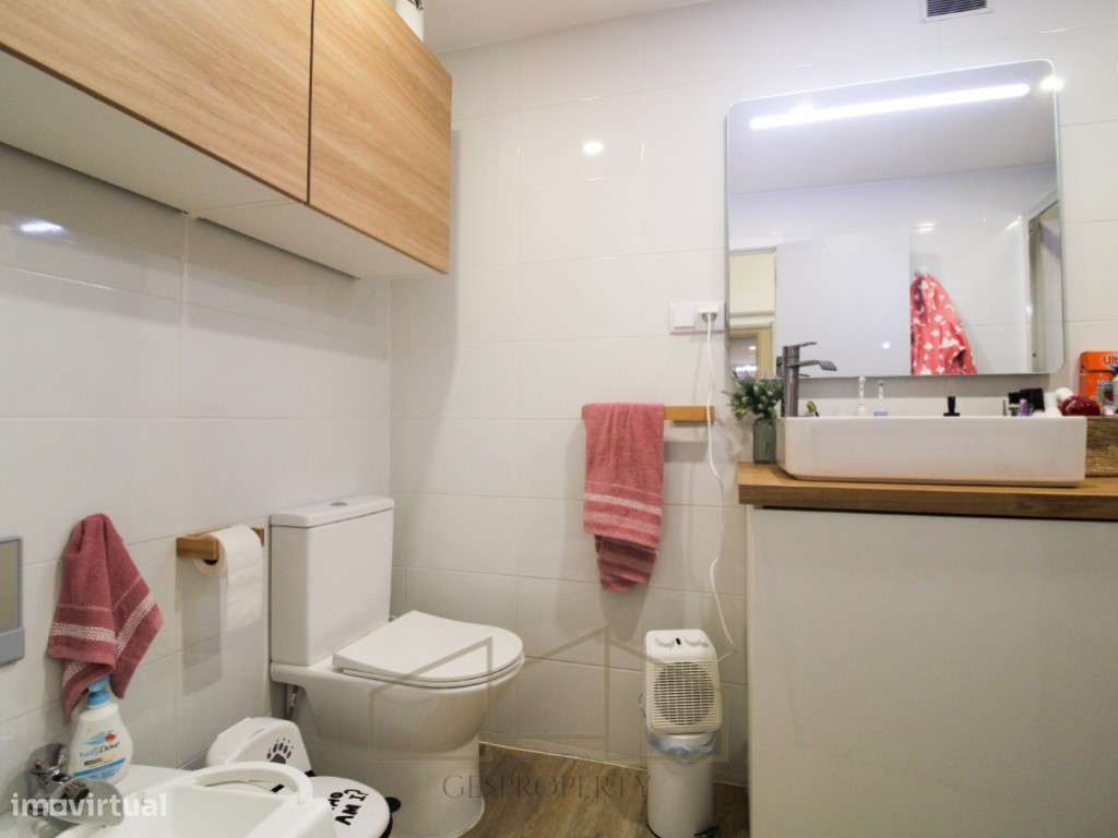 Apartamento T3 no Laranjeiro-15