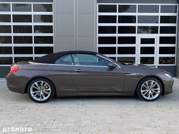 BMW Seria 6 650i - 11