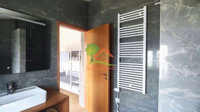 Terreno rústico com vista de mar e casa-16