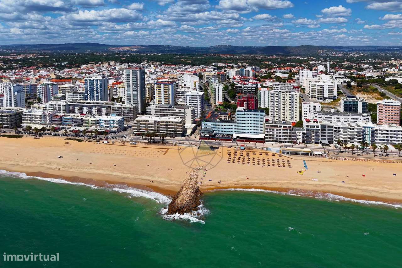 Apartamento T1+3 com Vista Mar do terraço em Quarteira-57