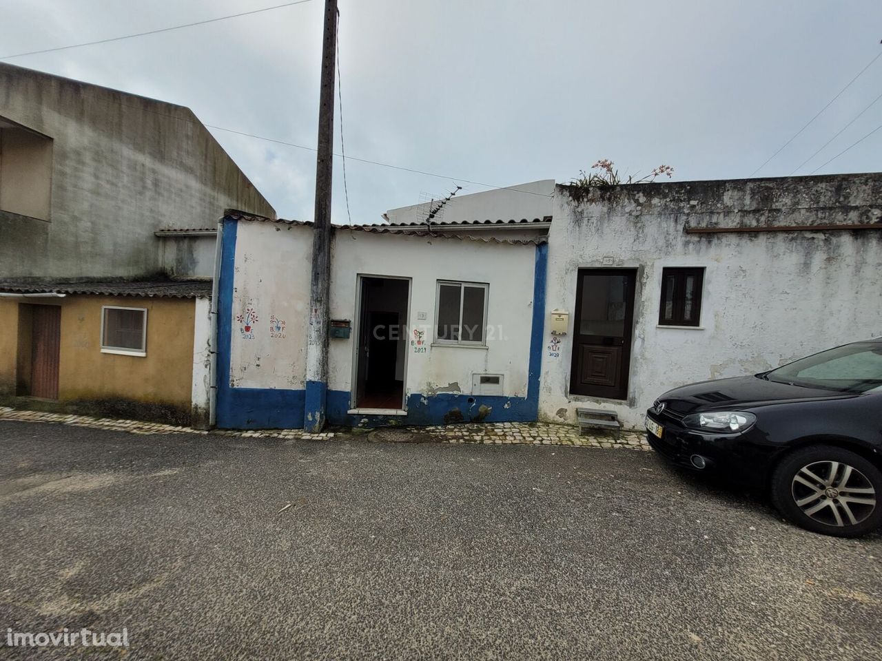 Moradia T1 para renovar, situado na Paúla, Cabanas de Torres em Alenqu