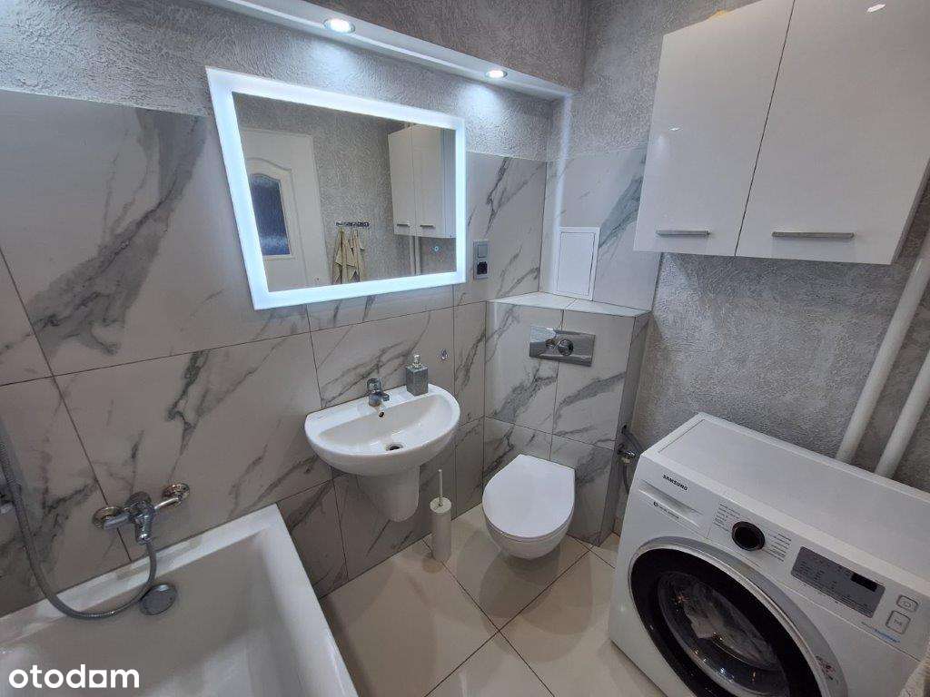 OŁAWA! 2 pokoje, niskie piętro, budynek z windą!-8