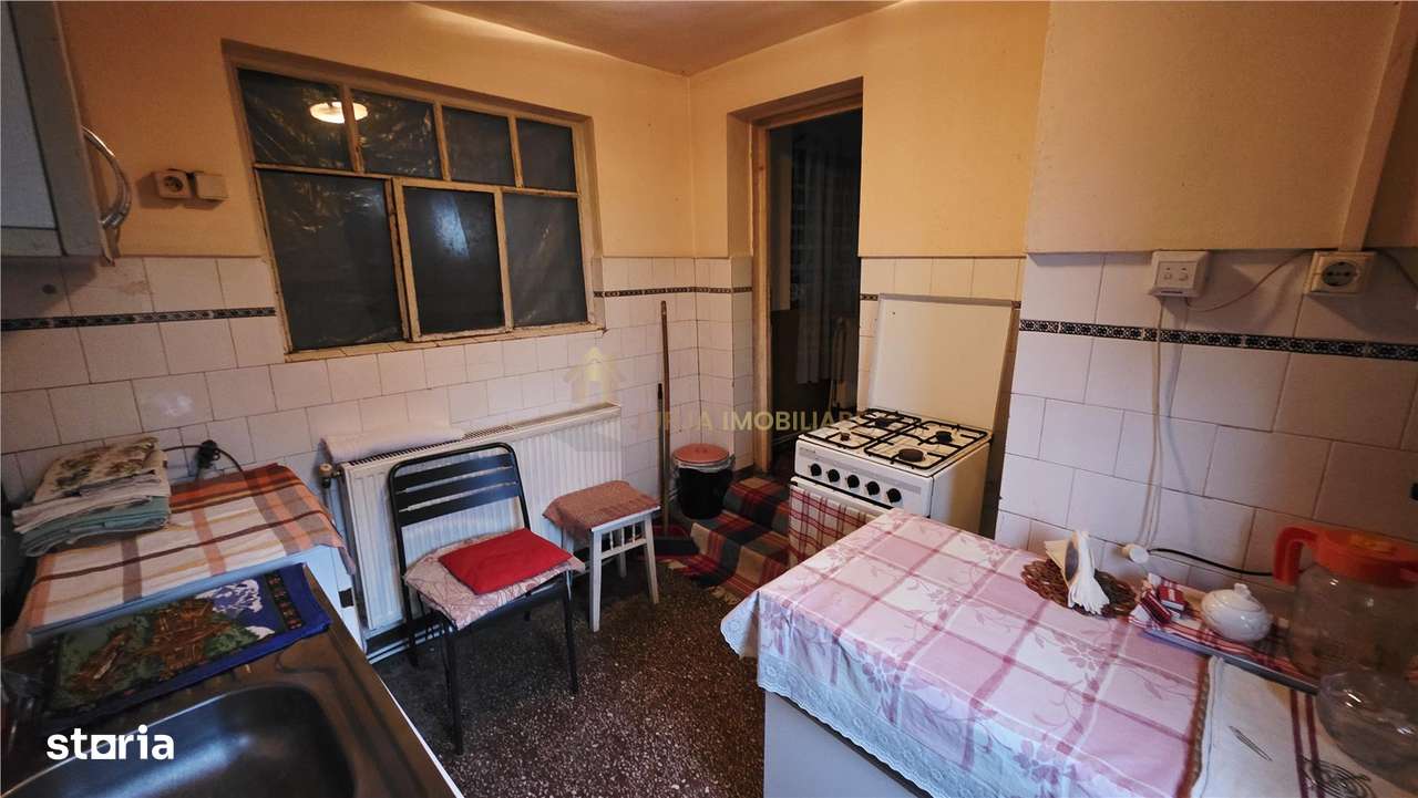 CASA 2 CAMERE 68 MP TEREN 701 MP  APAHIDA-16