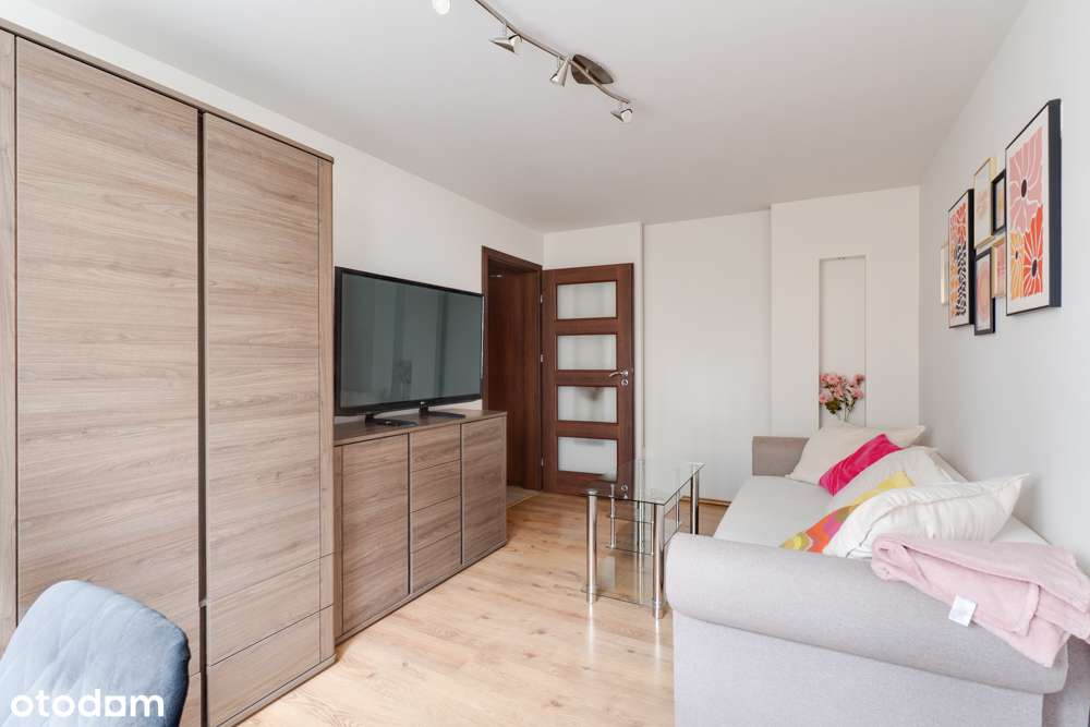 Sprzedaż lub zamiana na większe 3-4 pokojowe mieszkanie. Dopłata-1