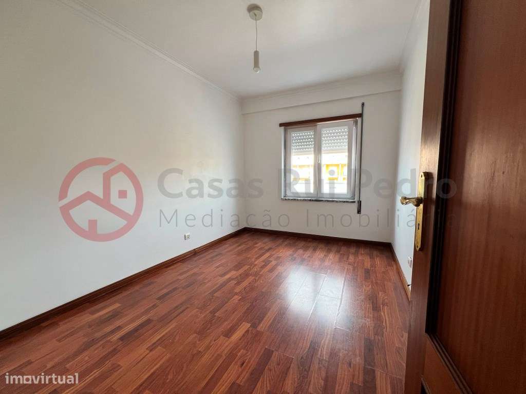 Apartamento T3 com garagem e arrecadação em Santa Marta do Pinhal, ...-26