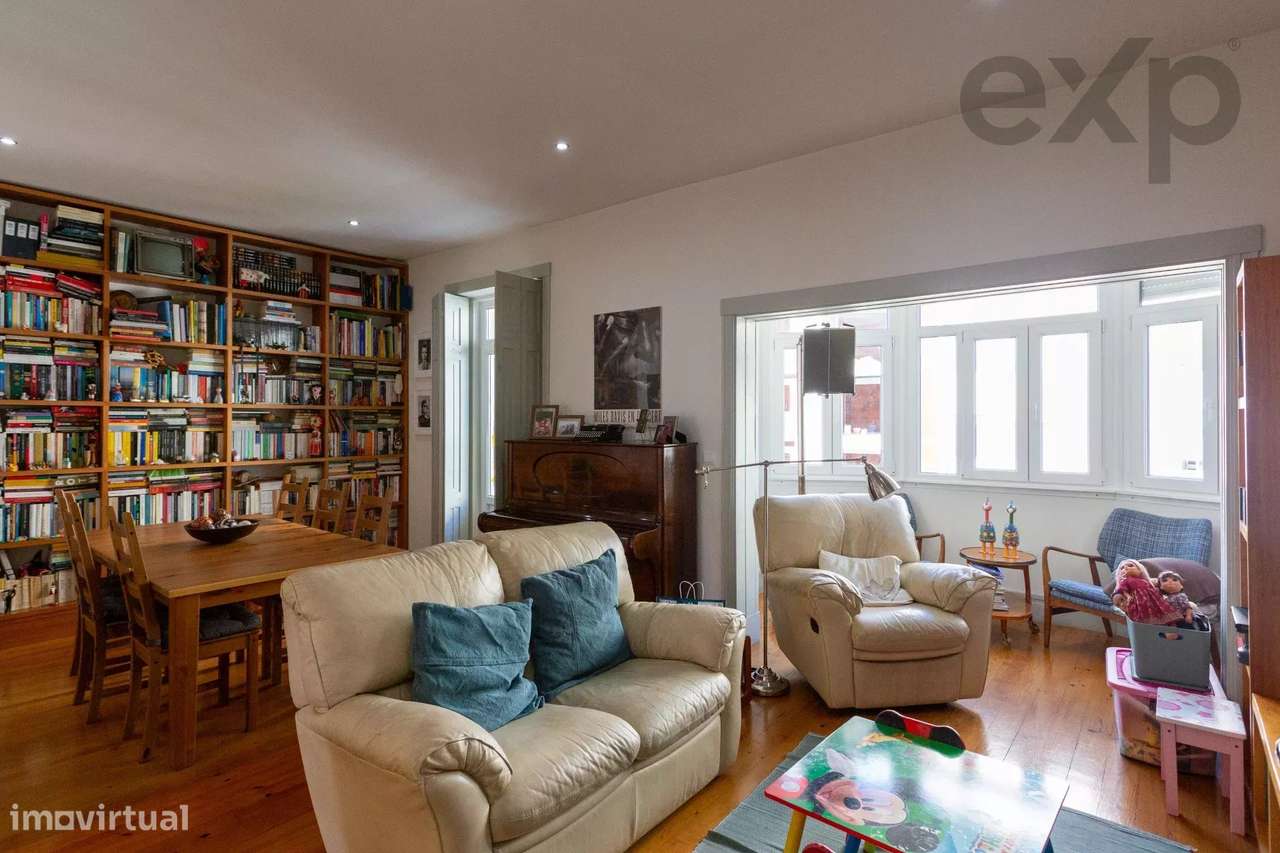 Apartamento/Moradia, 4 quartos, sótão e parqueamento, Centro do Porto - Grande imagem: 5/42