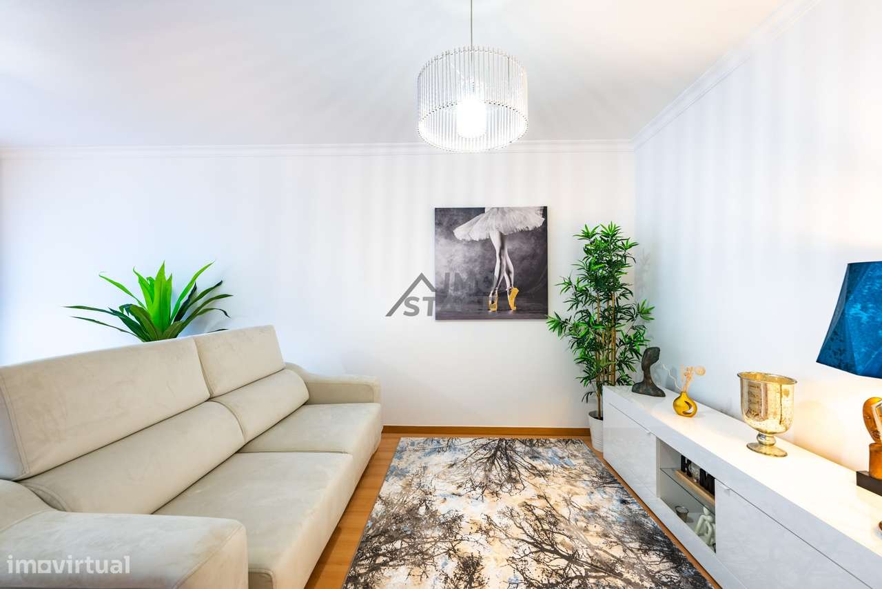 T3 com Excelente Exposição Solar | Localização Premium em Valongo-5