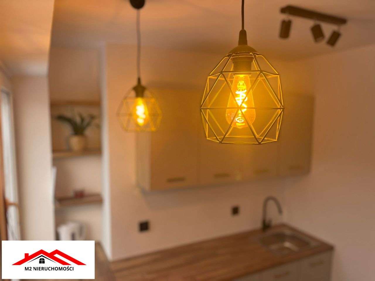 Sprzedam mieszkanie po remoncie generalnym. 2 pięt-1