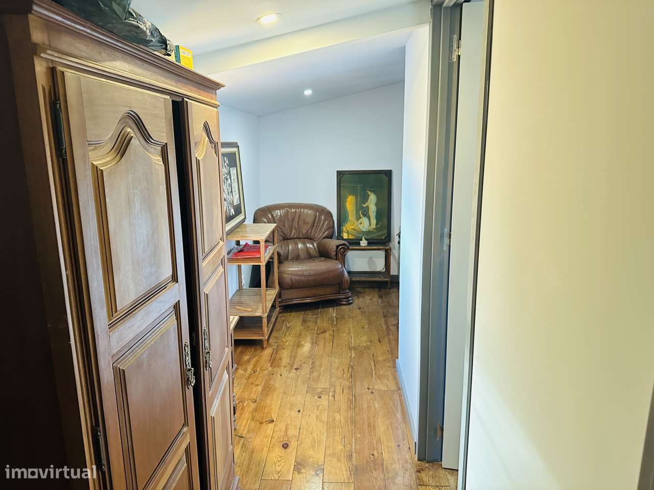 Moradia T3+T2 Bifamiliar para habitação própria ou investimento-26