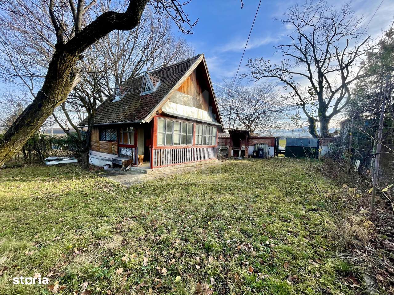 Teren intravilan 1.915 mp + cabană din lemn | Tocile – Sadu - Imagine principală: 4/7