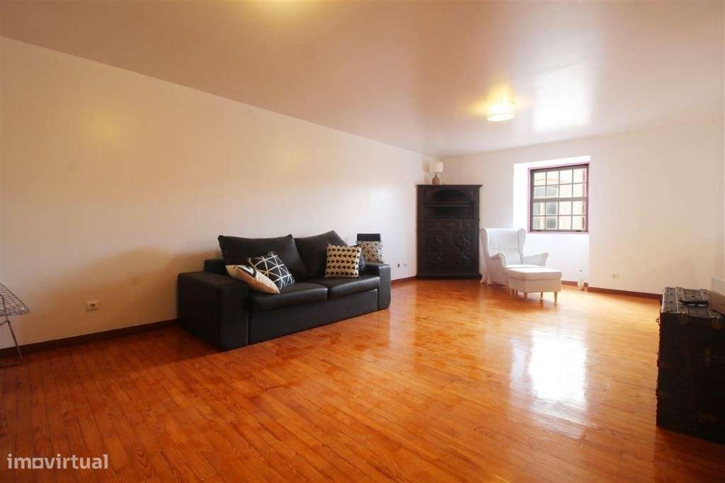 Apartamento T5 No Coracao Da Cidade De Coimbra Baixa