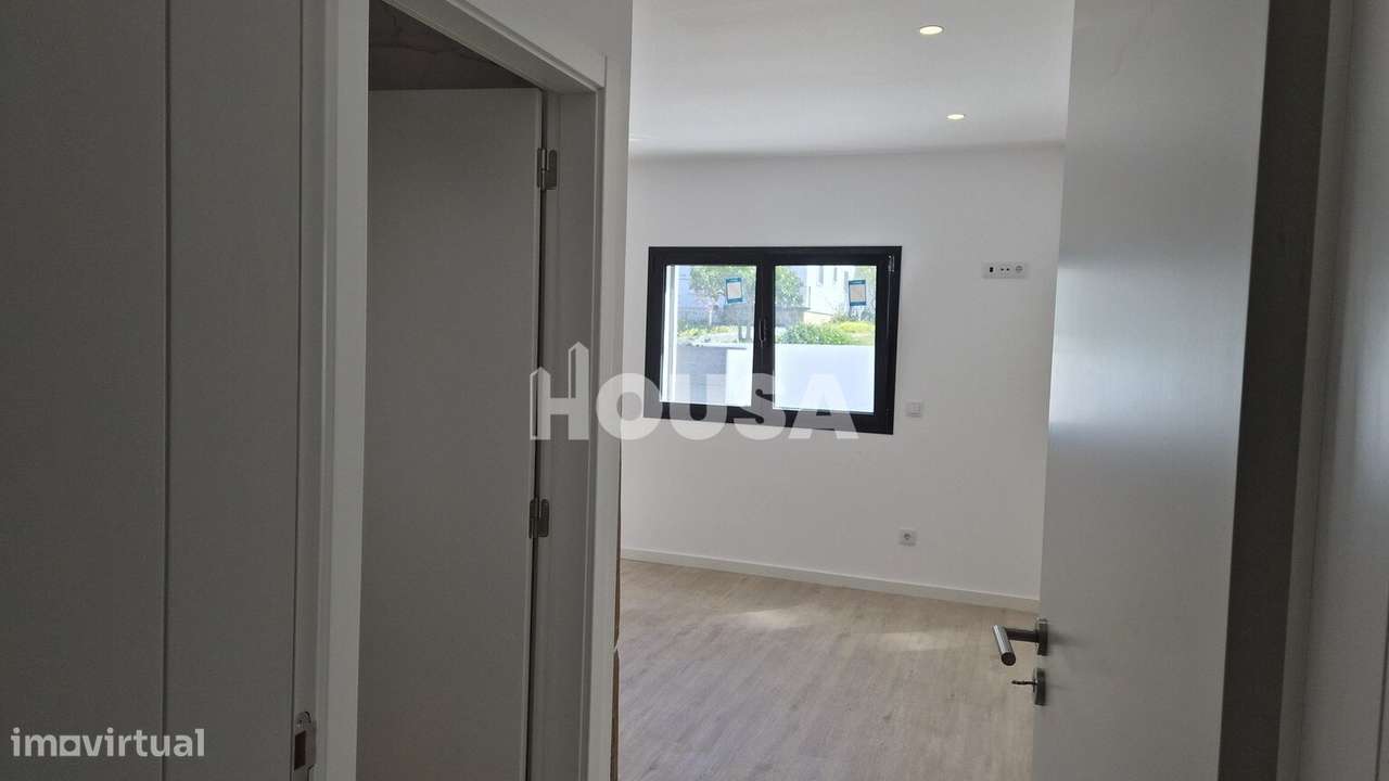 Moradia T3 Térrea Geminada – NOVA-43