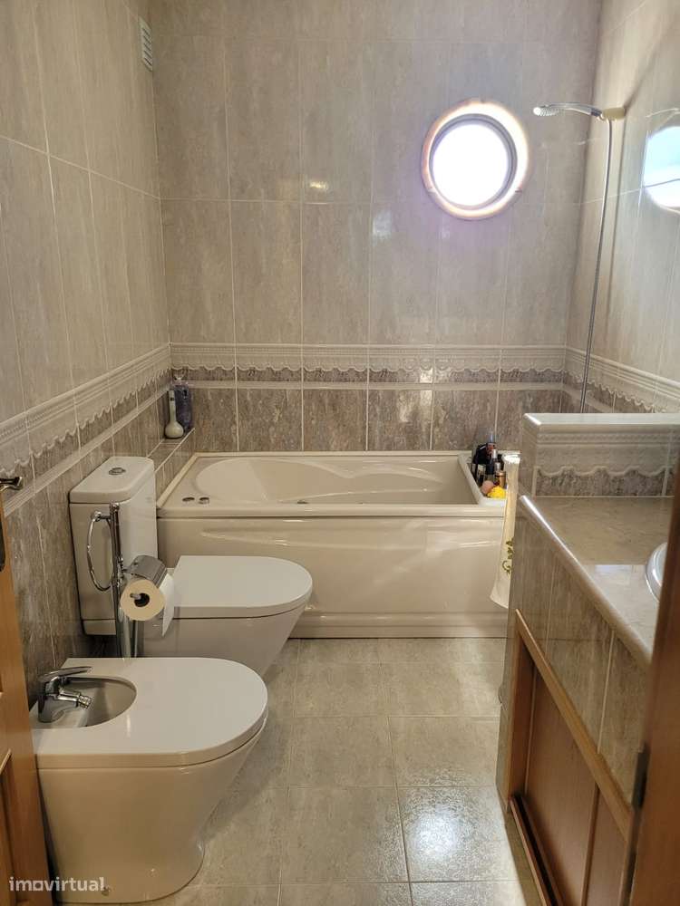 Excelente Apartamento T4-27