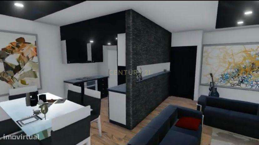 Moradia T4 com  Piscina na Sobreda, Almada - Grande imagem: 4/21