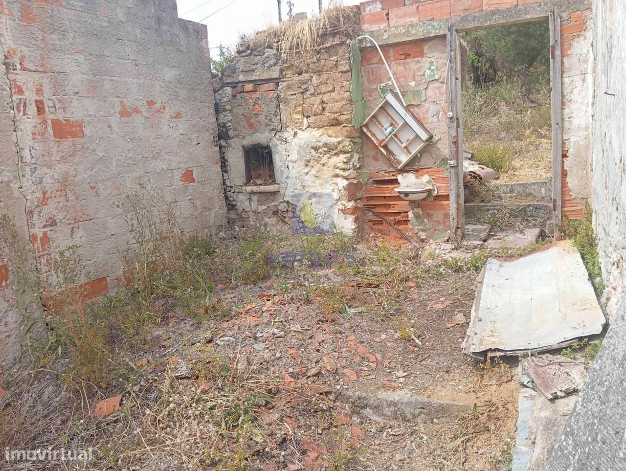 Oportunidade única no mercado - Terreno com uma área total de 643m2 em - Grande imagem: 4/34