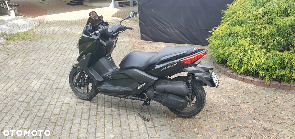 Yamaha X-max - 4