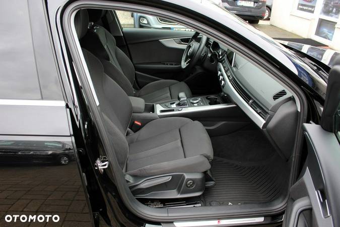 Audi A4 35 TDI S tronic - 12