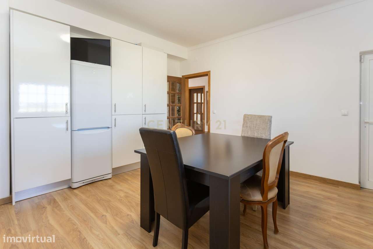 Moradia T5 com Piscina em Poceirão, Palmela-11