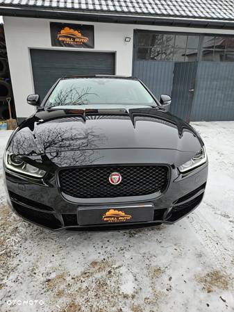 Jaguar XE 2.0 T AWD Prestige - 2