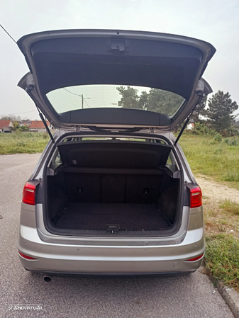 VW Golf Sportsvan 1.6 TDI Confortline BlueMotion - 17
