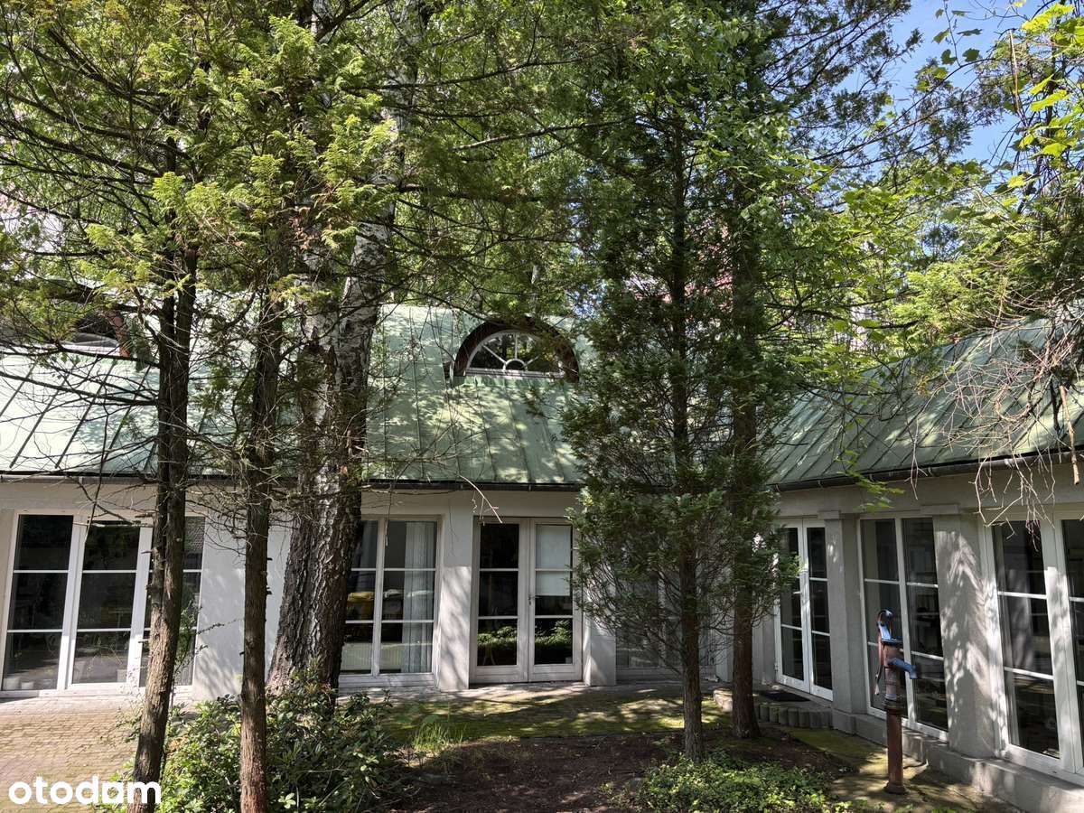 Dom z dochodowa działalnościa w  samym sercu osiedla Słonecznego-5