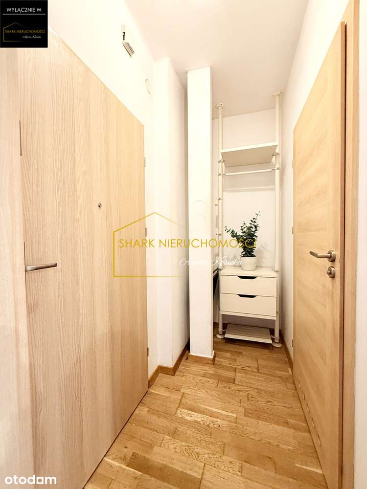 Kawalerka w świetnej lokalizacji + komórka!-12