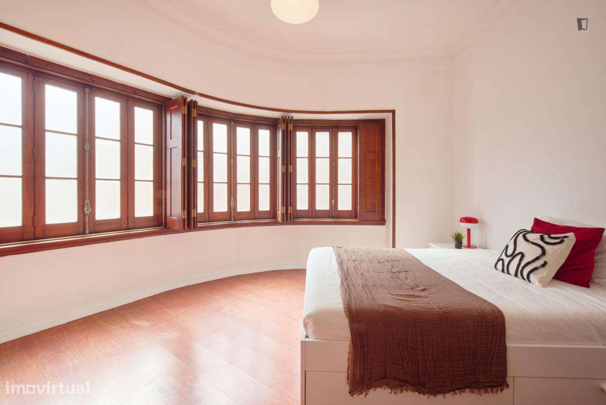 Quarto - localizado em Estrela Lisbon - Grande imagem: 4/40