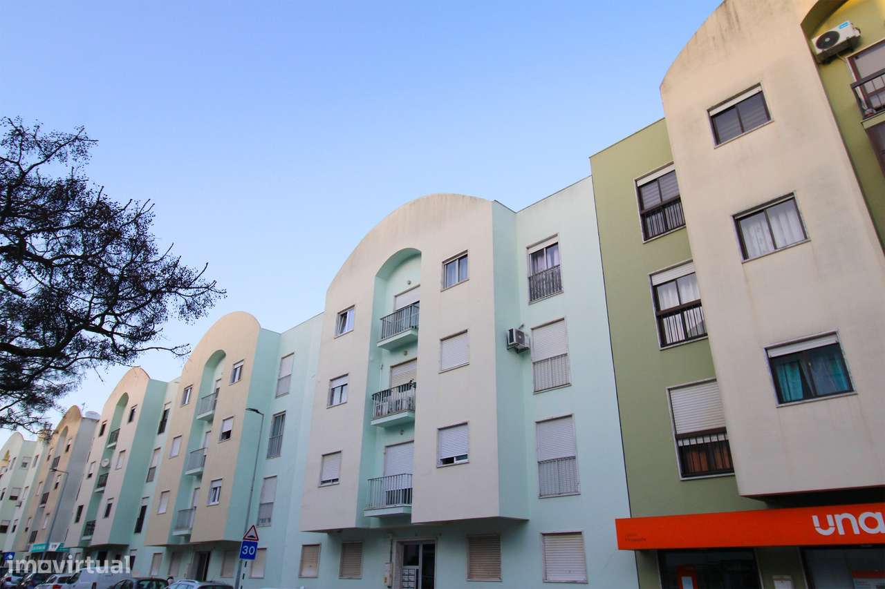 Apartamento T3 Amora -Seixal-9