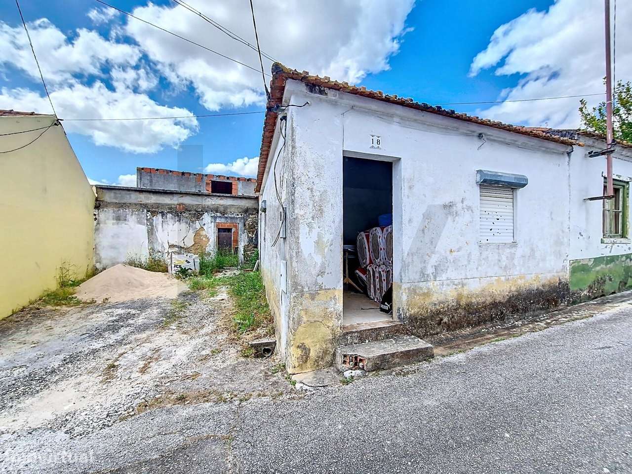 Moradia T3 para Renovar com Logradouro | Crie o Seu Lar a 5 Minutos de - Grande imagem: 3/24