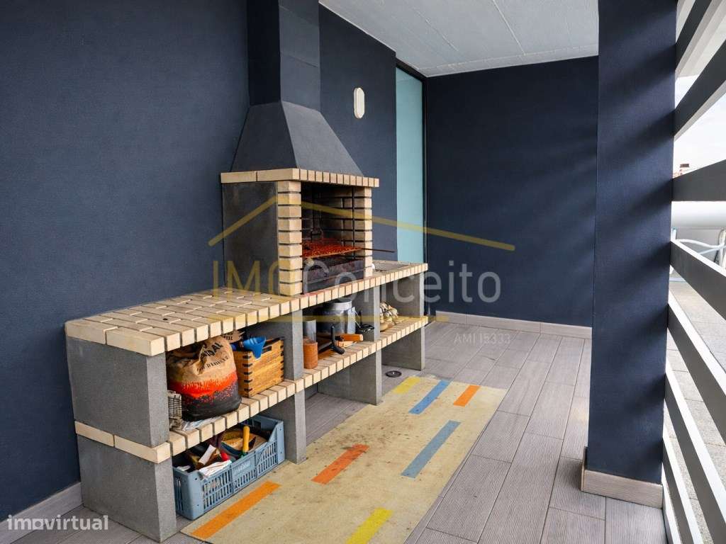 Apartamento T2 como Novo | TERRAÇO COM CHURRASQUEIRA - GARAGEM | Ex...-20