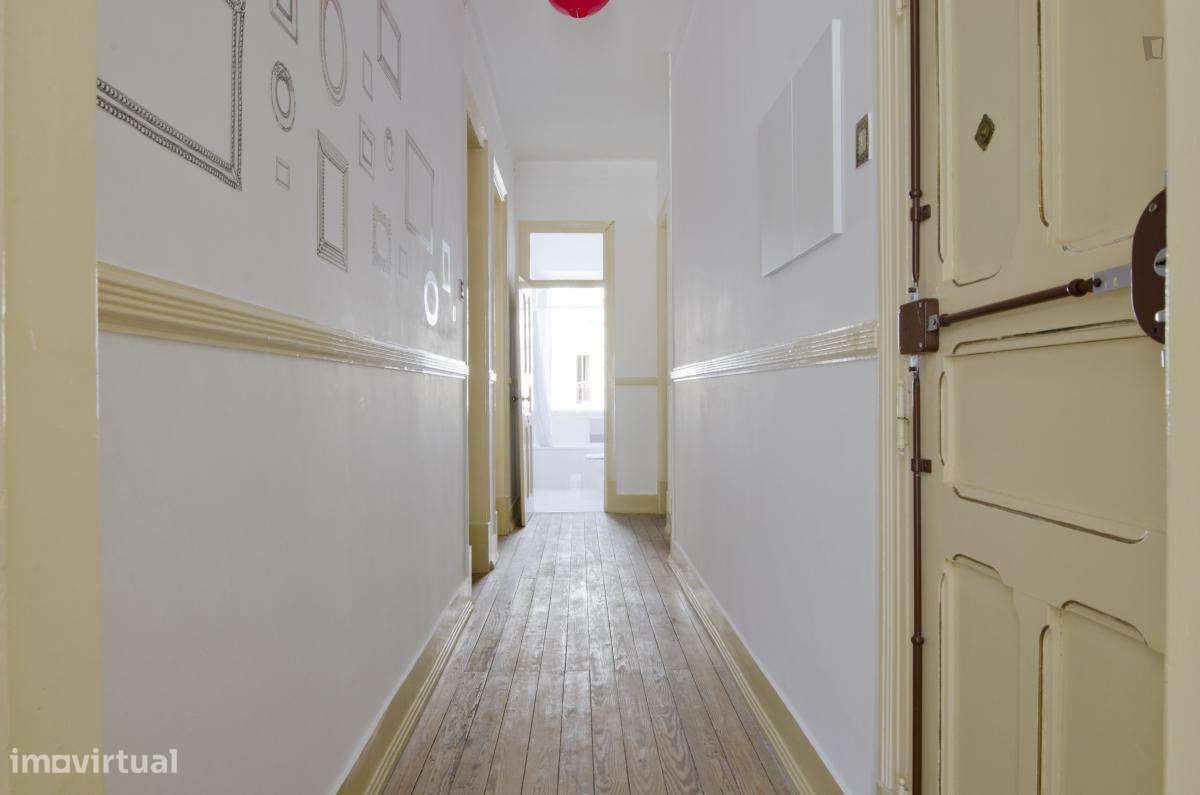 Quarto - localizado em Arroios Lisbon - Grande imagem: 4/7