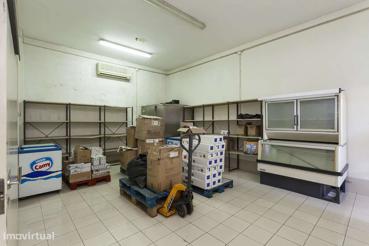 Espaço versátil para loja, armazenagem e escritórios em Perafita - Grande imagem: 5/28