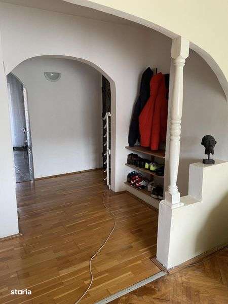 Vând apartament carpati 2 - Imagine principală: 4/8