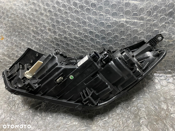 LAMPA PRAWA FULL LED HYUNDAI TUCSON III 92102-D7200 - 8