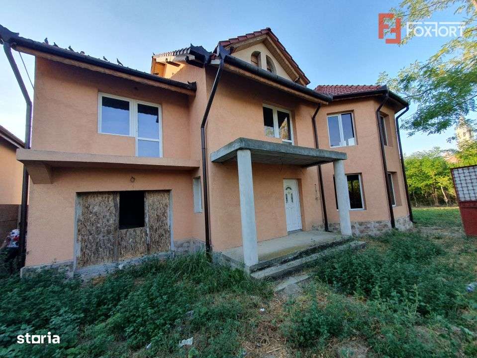 Casa individuala cu 5 camere si 2 bai, Central Jebel-1