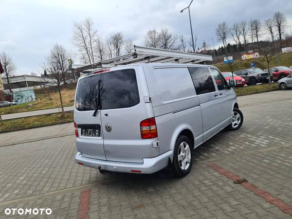 Volkswagen Transporter - 4