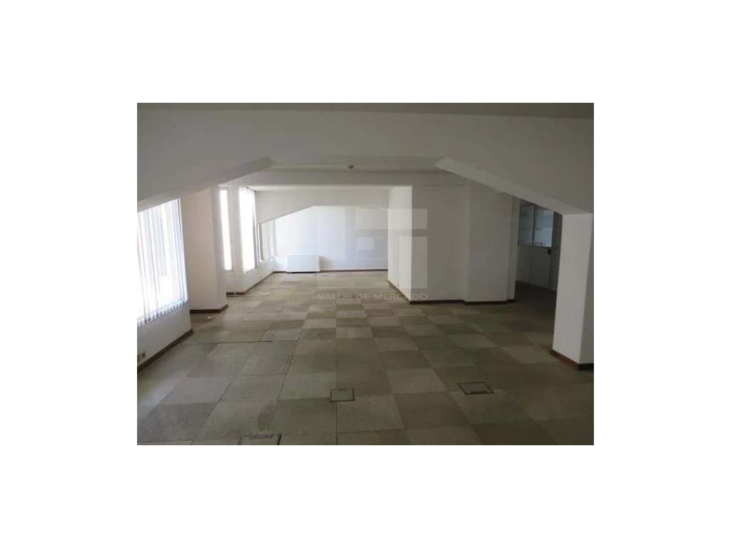 ESCRITORIO/ATELIER NO EDIFICIO TRIDENTE - AVENIDAS NOVAS - Grande imagem: 4/9