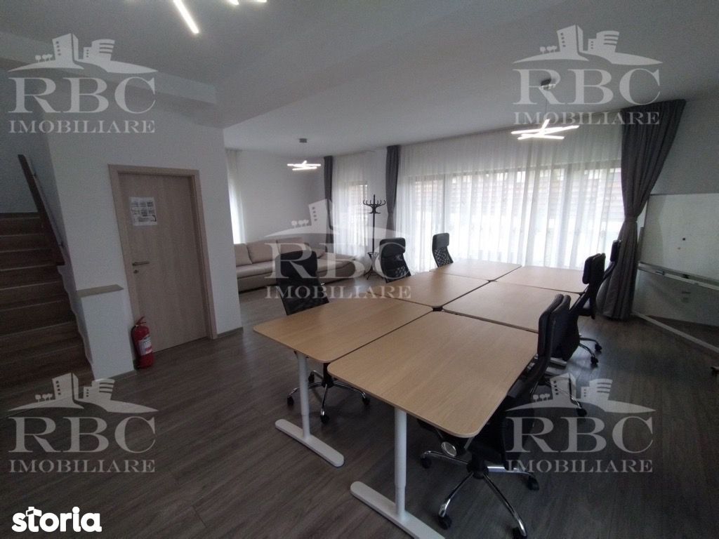 Casa pentru birouri 5 camere cu garaj in Gheorgheni